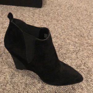 Vince Camuto Booties